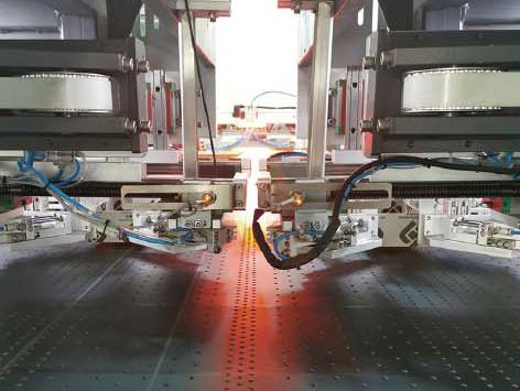 Rabattement des bords à double couche