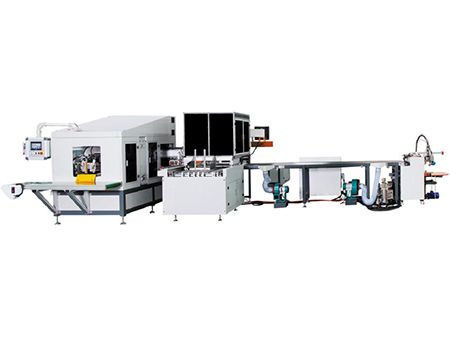 Machine de fabrication de boîtes à tiroirs et coffrets pour vins